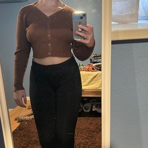 Brown long sleeve cropped sweater